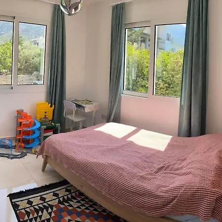 Loft 3+1 In Kyrenia Apartment *